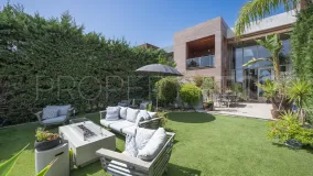 For sale Paraiso Alto town house with 3 bedrooms