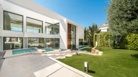 Villa con 5 dormitorios a la venta en La Alqueria