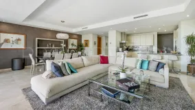 Se vende apartamento en Golden Mile con 3 dormitorios