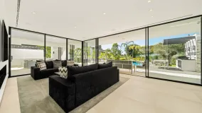 Villa a la venta en Marbella Golden Mile