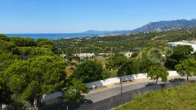 Villa a la venta en Elviria