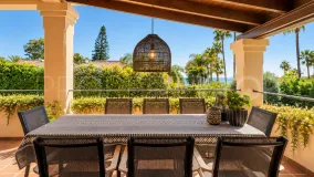 Se vende villa en Los Monteros con 6 dormitorios