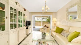Apartamento planta baja con 2 dormitorios a la venta en Golden Mile
