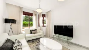 4 bedrooms town house in Golden Mile for sale