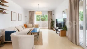 Apartamento en venta en Elviria