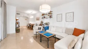 Apartamento en venta en Elviria