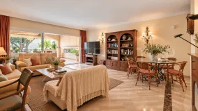 Apartment for sale in Elviria