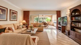 Apartment for sale in Elviria
