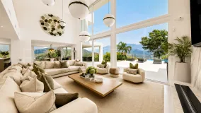 Villa for sale in La Mairena