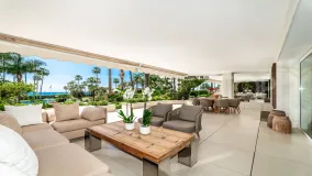 Apartamento planta baja en venta de 3 dormitorios en Marbella - Puerto Banus