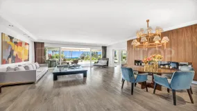 Apartamento planta baja en venta de 3 dormitorios en Marbella - Puerto Banus