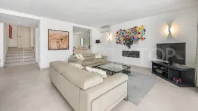 Villa con 4 dormitorios en venta en Marbesa