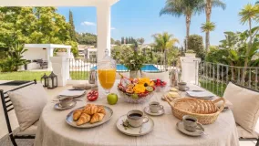 Nueva Andalucia, villa de 5 dormitorios en venta