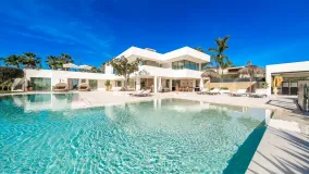 For sale La Cerquilla villa with 7 bedrooms