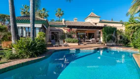 Se vende villa en Marbesa de 5 dormitorios