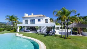 Buy villa with 5 bedrooms in La Zagaleta