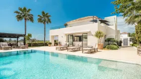 Villa en venta en Los Naranjos Golf