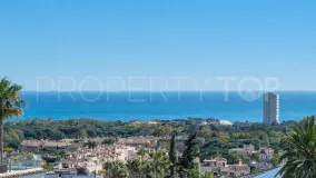 Villa en venta en Elviria