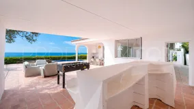 Villa en venta en Elviria