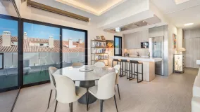 Ático con 3 dormitorios en venta en Marbesa