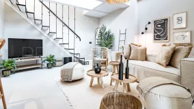 Buy town house in Nueva Andalucia