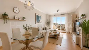 Se vende apartamento de 2 dormitorios en Calahonda