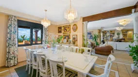Estepona East 6 bedrooms villa for sale