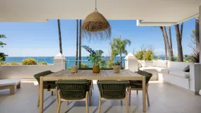 Apartamento de 3 dormitorios en venta en Estepona Ciudad