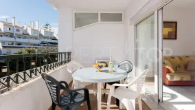 Comprar apartamento en Calahonda
