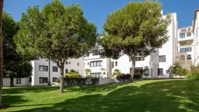 Playas del Duque, apartamento de 2 dormitorios en venta