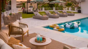 Villa en venta con 7 dormitorios en Parcelas del Golf