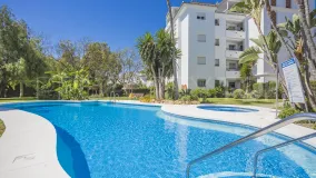 Comprar apartamento en Calahonda con 2 dormitorios
