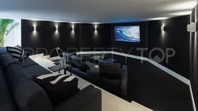 Villa con 5 dormitorios en venta en Nueva Andalucia