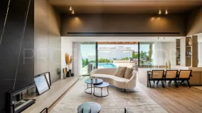 Villa for sale in Benahavis with 4 bedrooms