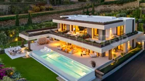 5 bedrooms villa in Marbella for sale