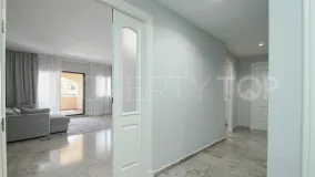 For sale Los Naranjos apartment with 3 bedrooms