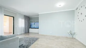 For sale Los Naranjos apartment with 3 bedrooms
