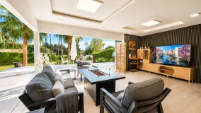 Villa with 8 bedrooms for sale in El Paraiso