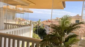 Buy apartment with 3 bedrooms in Fuengirola