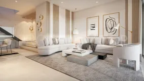 For sale villa in Estepona East with 4 bedrooms