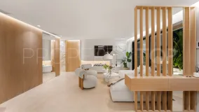Nueva Andalucia 5 bedrooms villa for sale