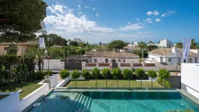 Marbesa 6 bedrooms villa for sale