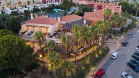 For sale hotel with 9 bedrooms in Alcaidesa