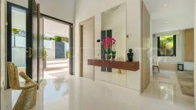 Se vende villa en Nueva Andalucia con 5 dormitorios