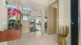 Se vende villa en Nueva Andalucia con 5 dormitorios