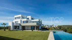 Villa a la venta en Sotogrande con 8 dormitorios