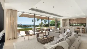 Villa en venta en Malaga con 5 dormitorios