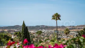 Buy Sierrezuela villa