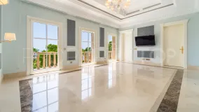 For sale villa in Sierra Blanca with 10 bedrooms