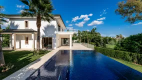 Se vende villa en Los Naranjos